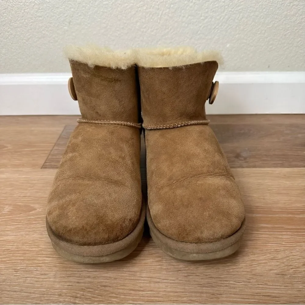 UGG Bailey Button Chestnut Brown Ankle Boots, Size 8